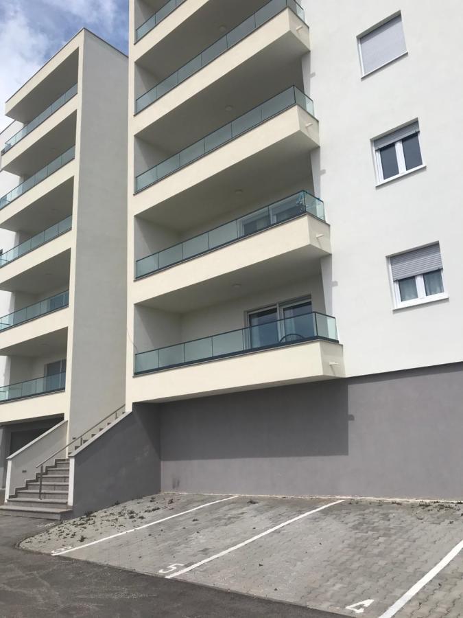 Apartment Leon Makarska Ngoại thất bức ảnh